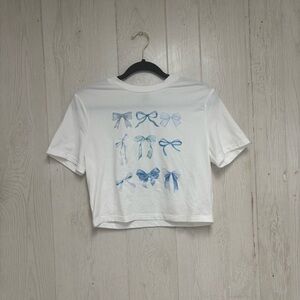 SHEIN Size XL WhiteCropped Top with Blue Bow Design